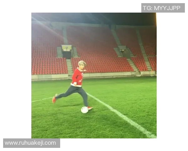 在日本旅行时偶遇足球明星拍照留念的奇妙经历