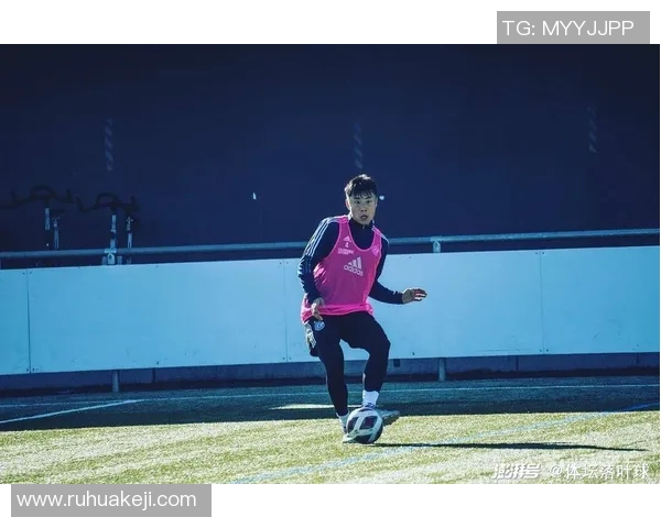 安郅与苏维埃翼的精彩对决揭示足球战术与团队协作的魅力与挑战